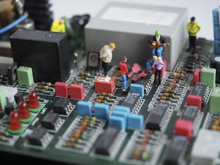Why are well-known brands working with Avantari’s designers of consumer electronics?